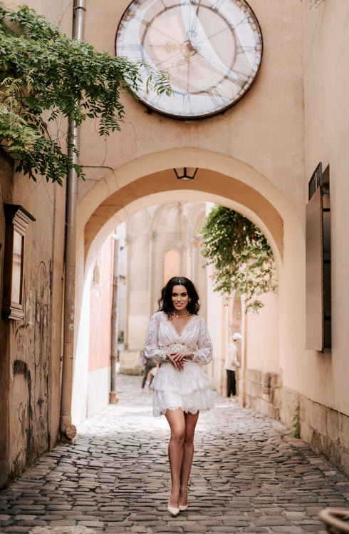 Dress with sleeves